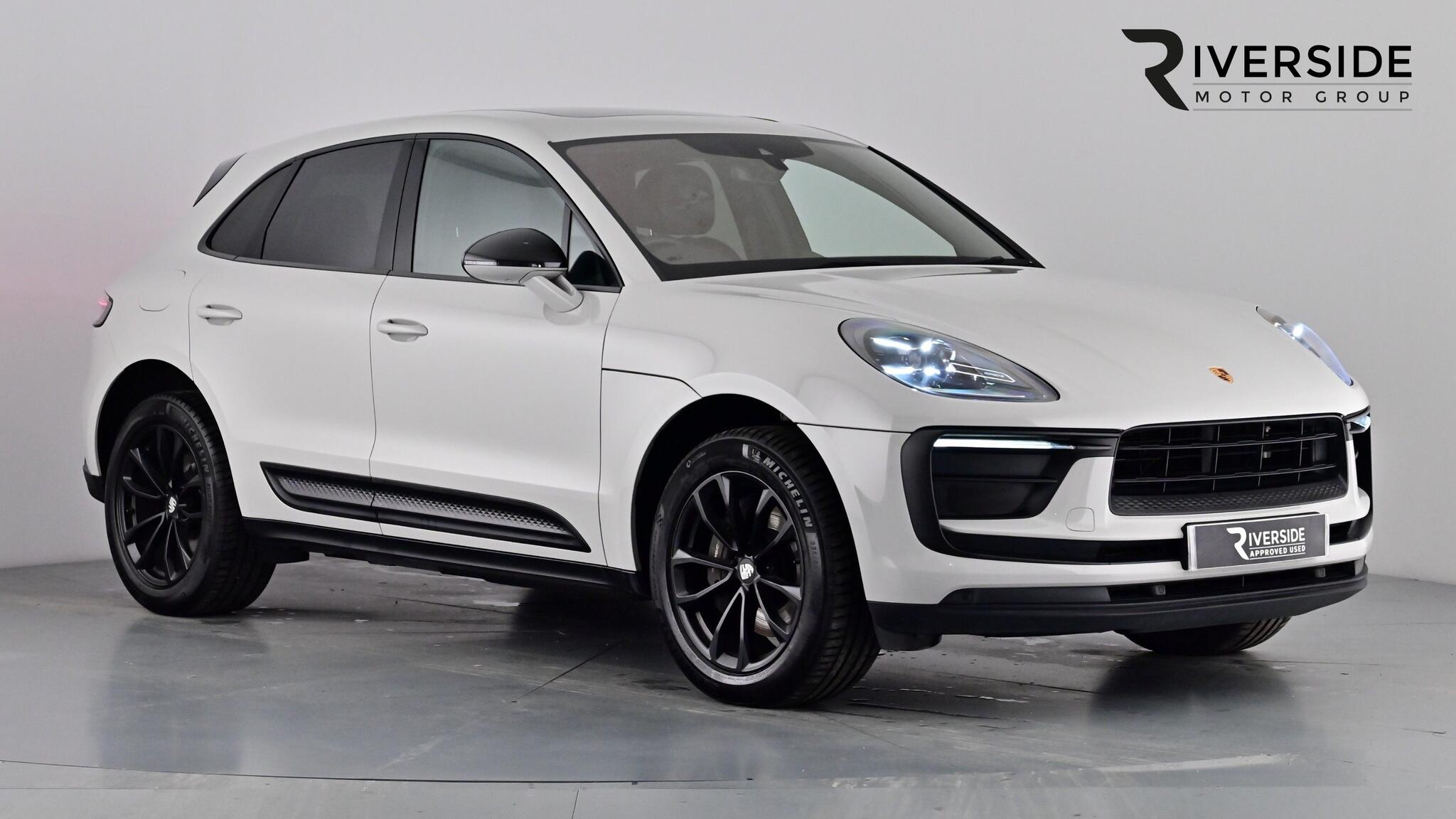 Main listing image - Porsche Macan