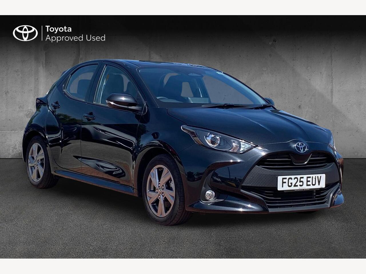 Main listing image - Toyota Yaris