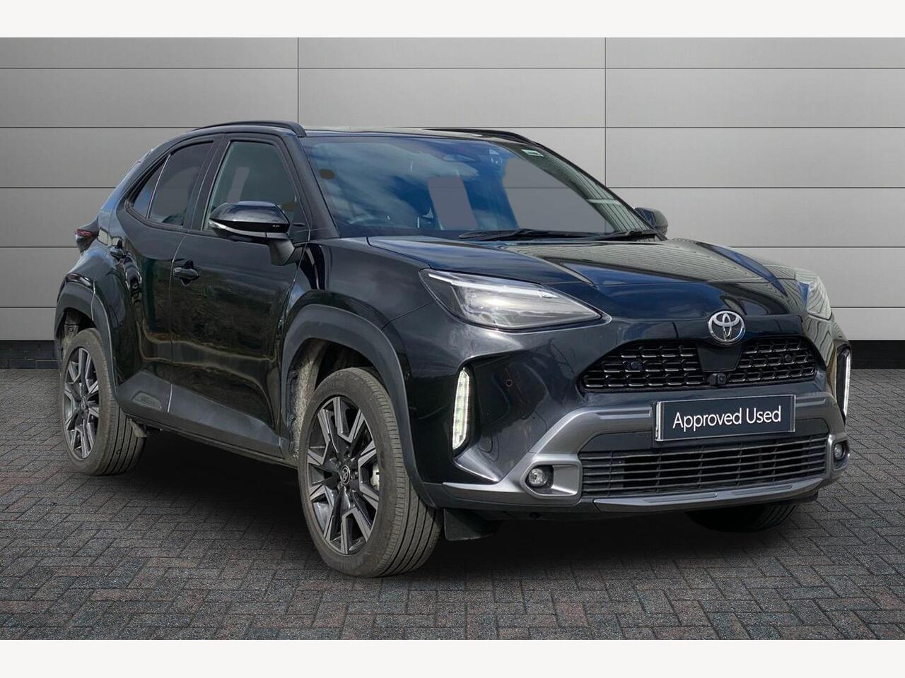 Main listing image - Toyota Yaris Cross