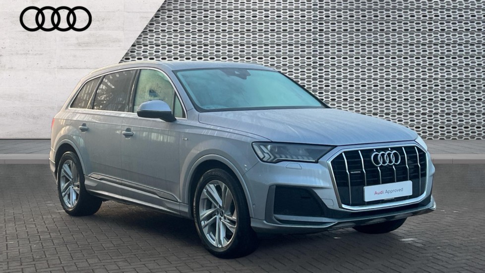 Main listing image - Audi Q7