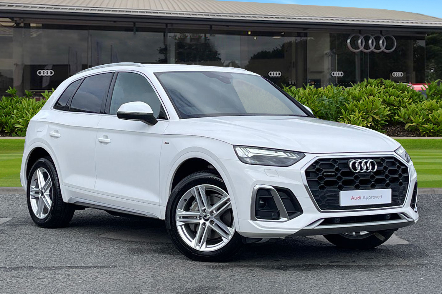 Main listing image - Audi Q5