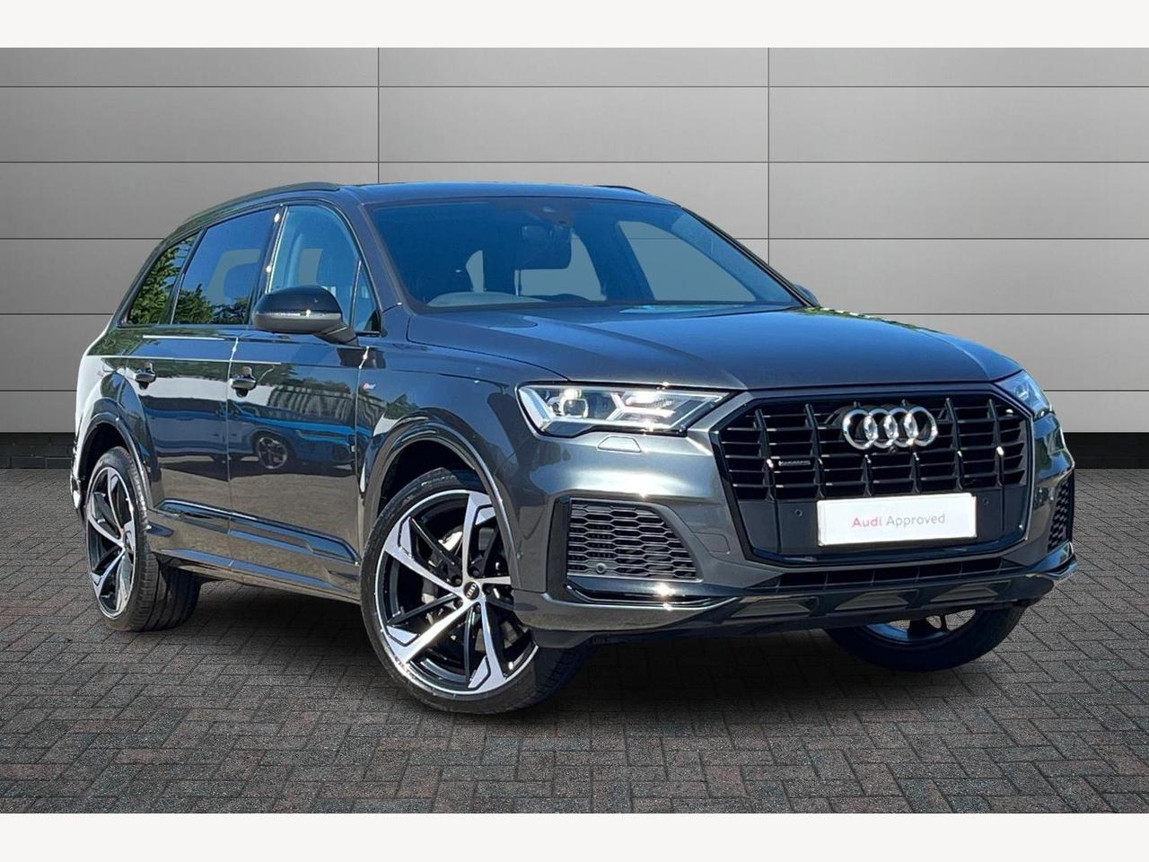 Main listing image - Audi Q7