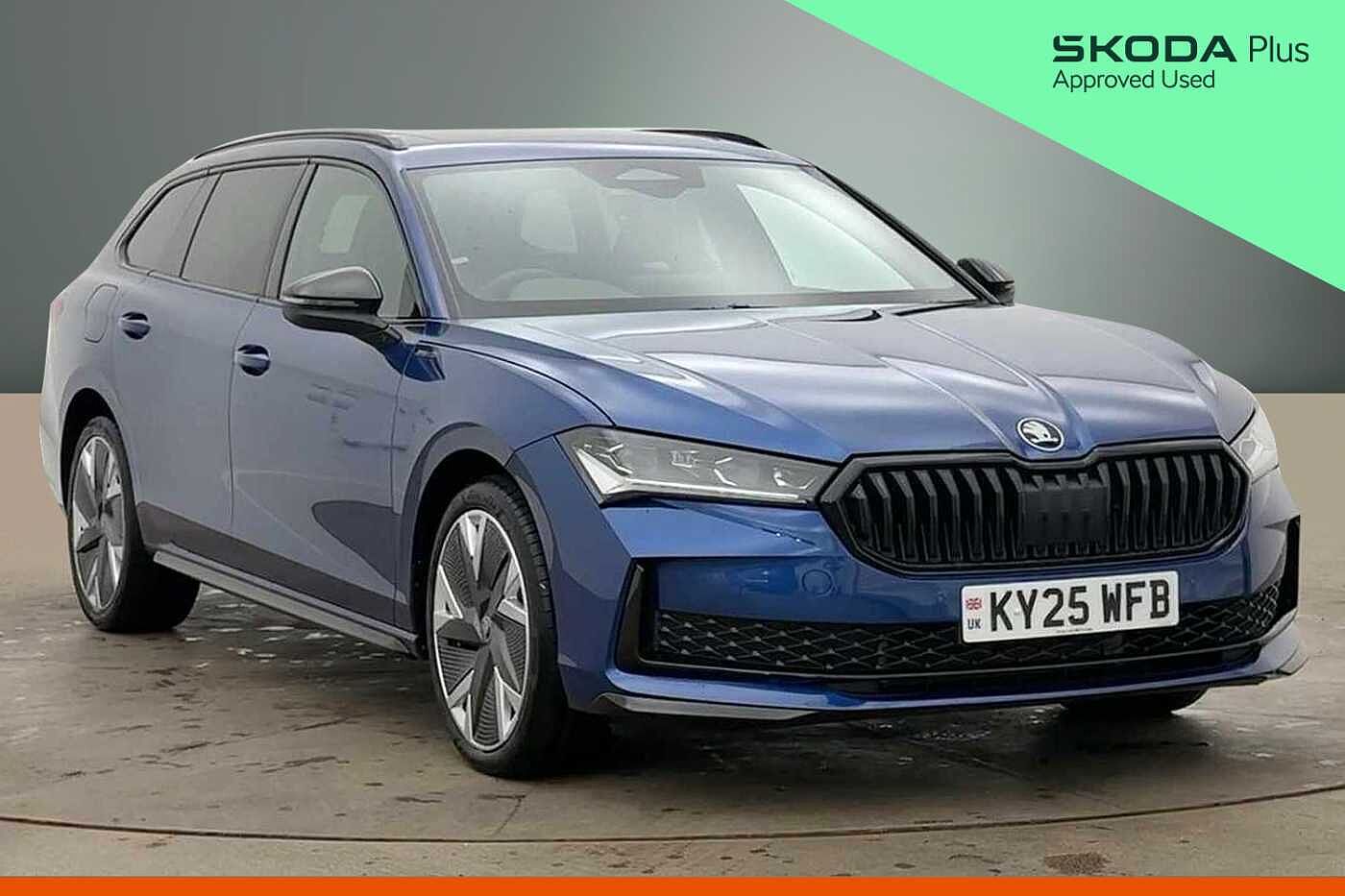 Main listing image - Skoda Superb