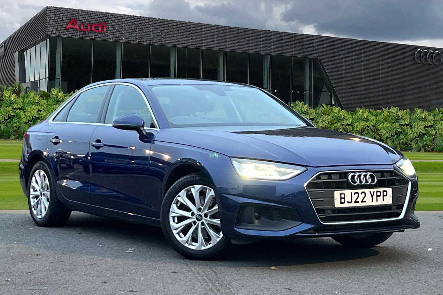 Main listing image - Audi A4