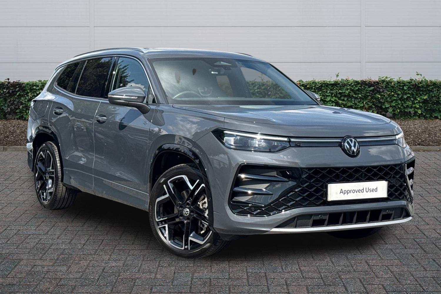 Main listing image - Volkswagen Tayron