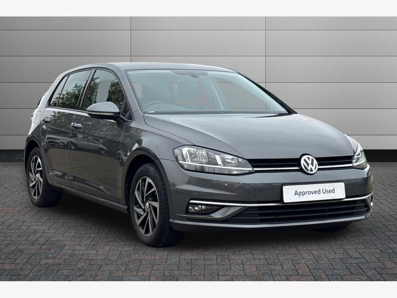 Main listing image - Volkswagen Golf