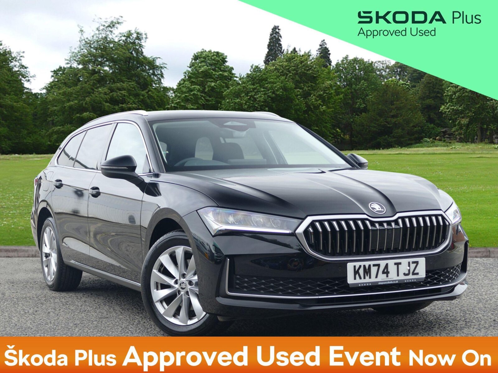 Main listing image - Skoda Superb Estate