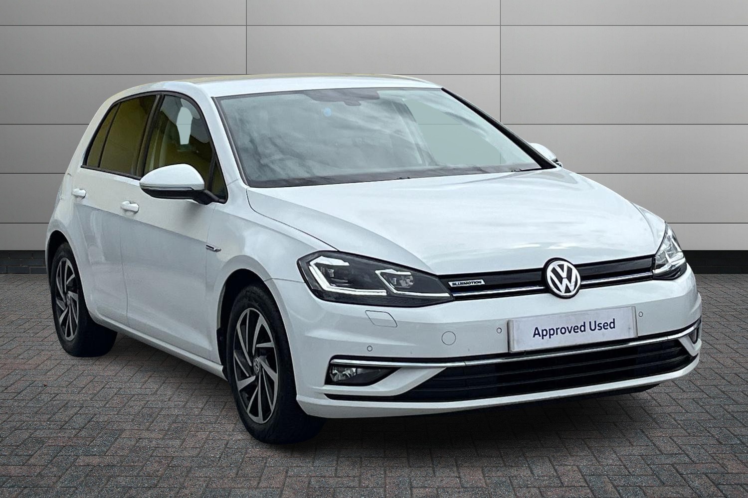 Main listing image - Volkswagen Golf