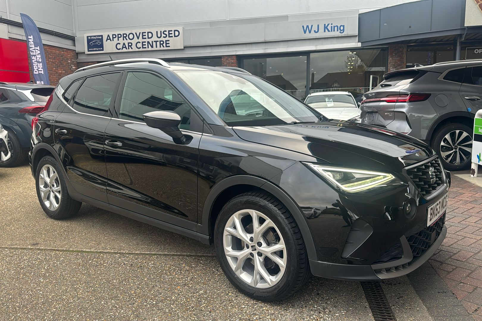 Main listing image - SEAT Arona