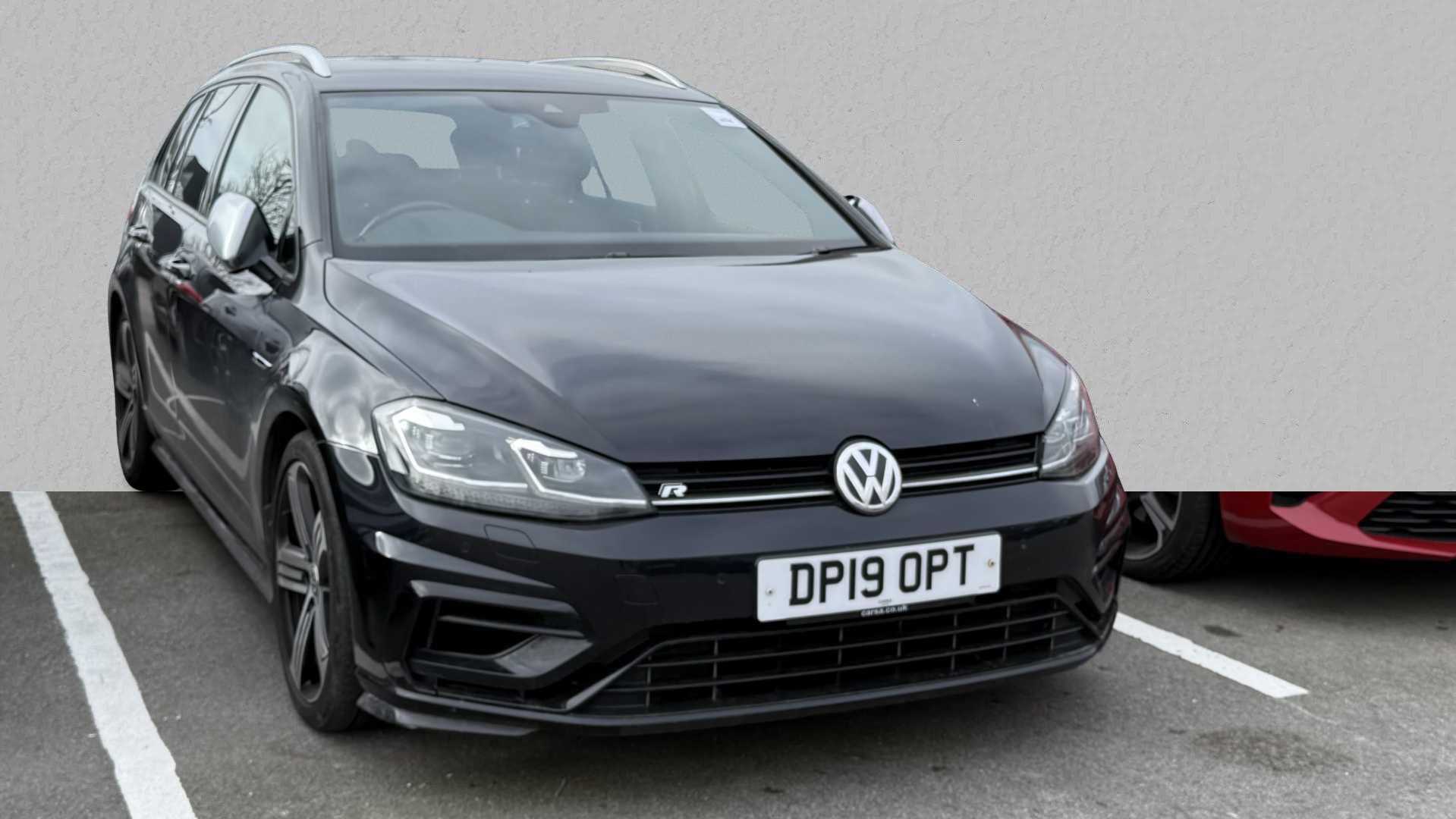 Main listing image - Volkswagen Golf Estate