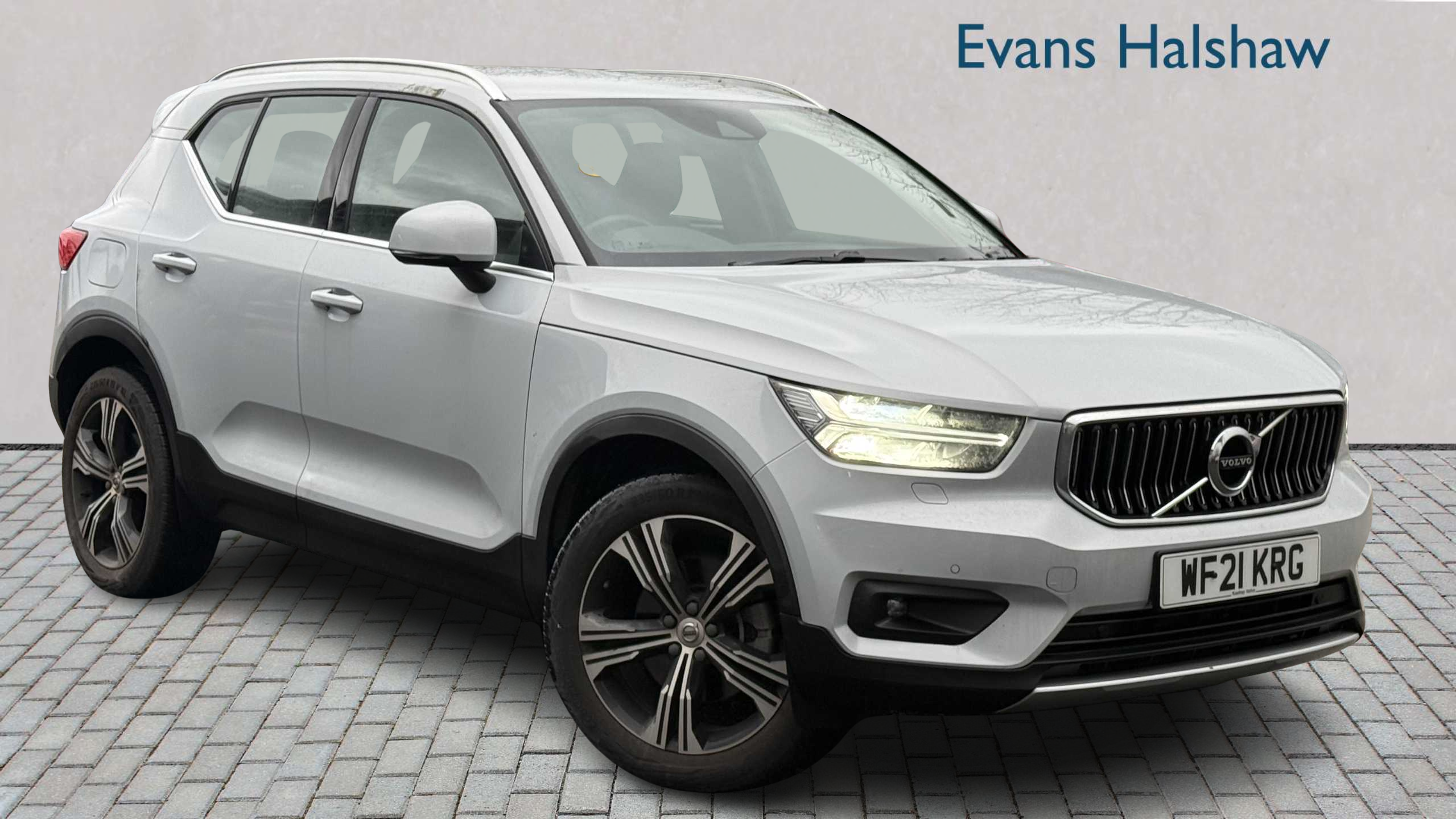 Main listing image - Volvo XC40