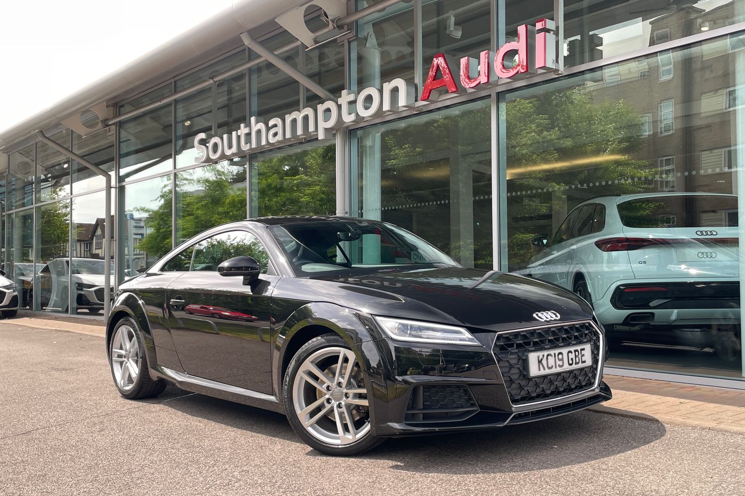 Main listing image - Audi TT