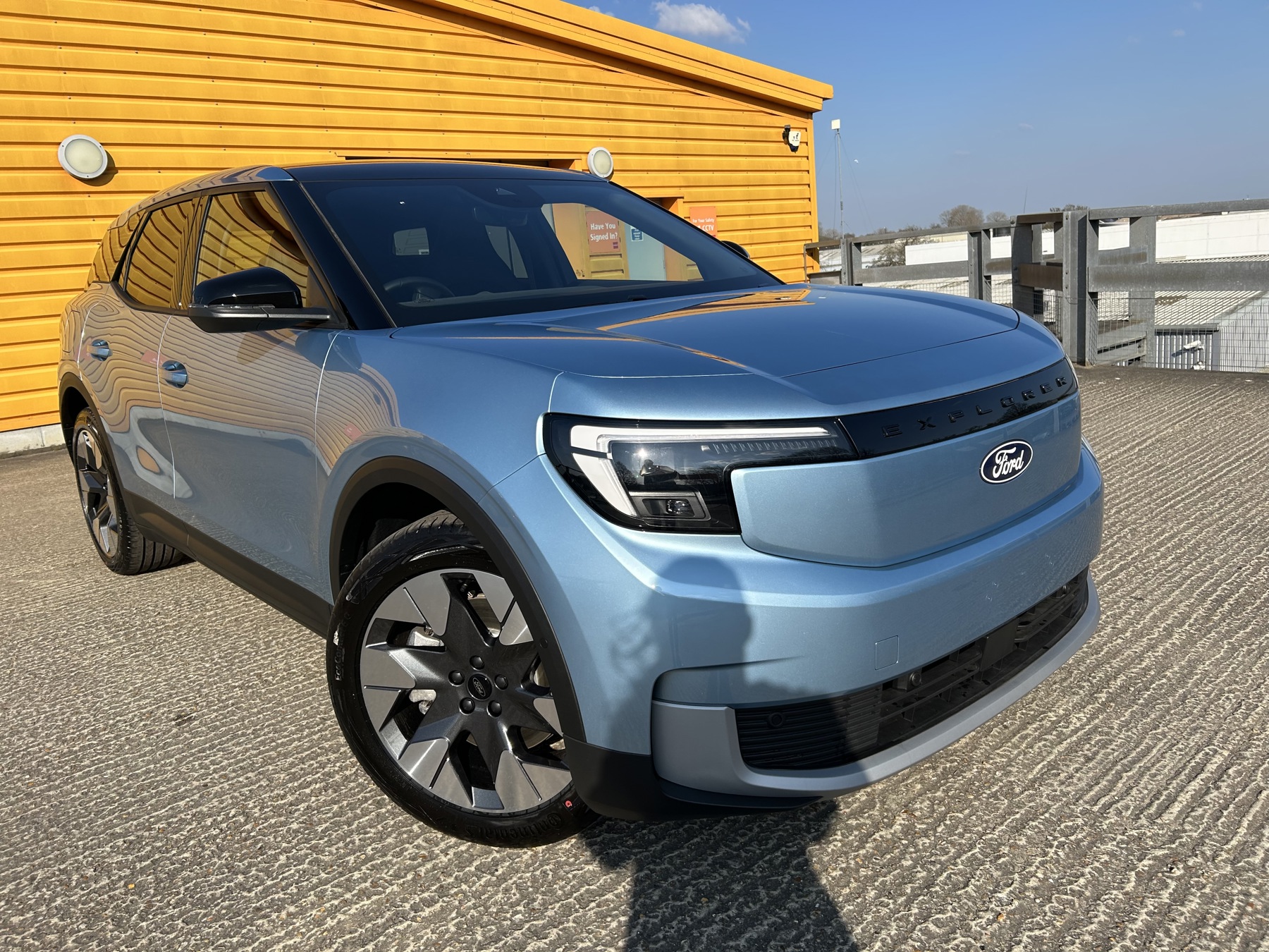 Main listing image - Ford Explorer