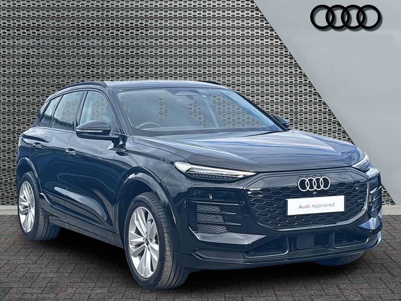 Main listing image - Audi Q6