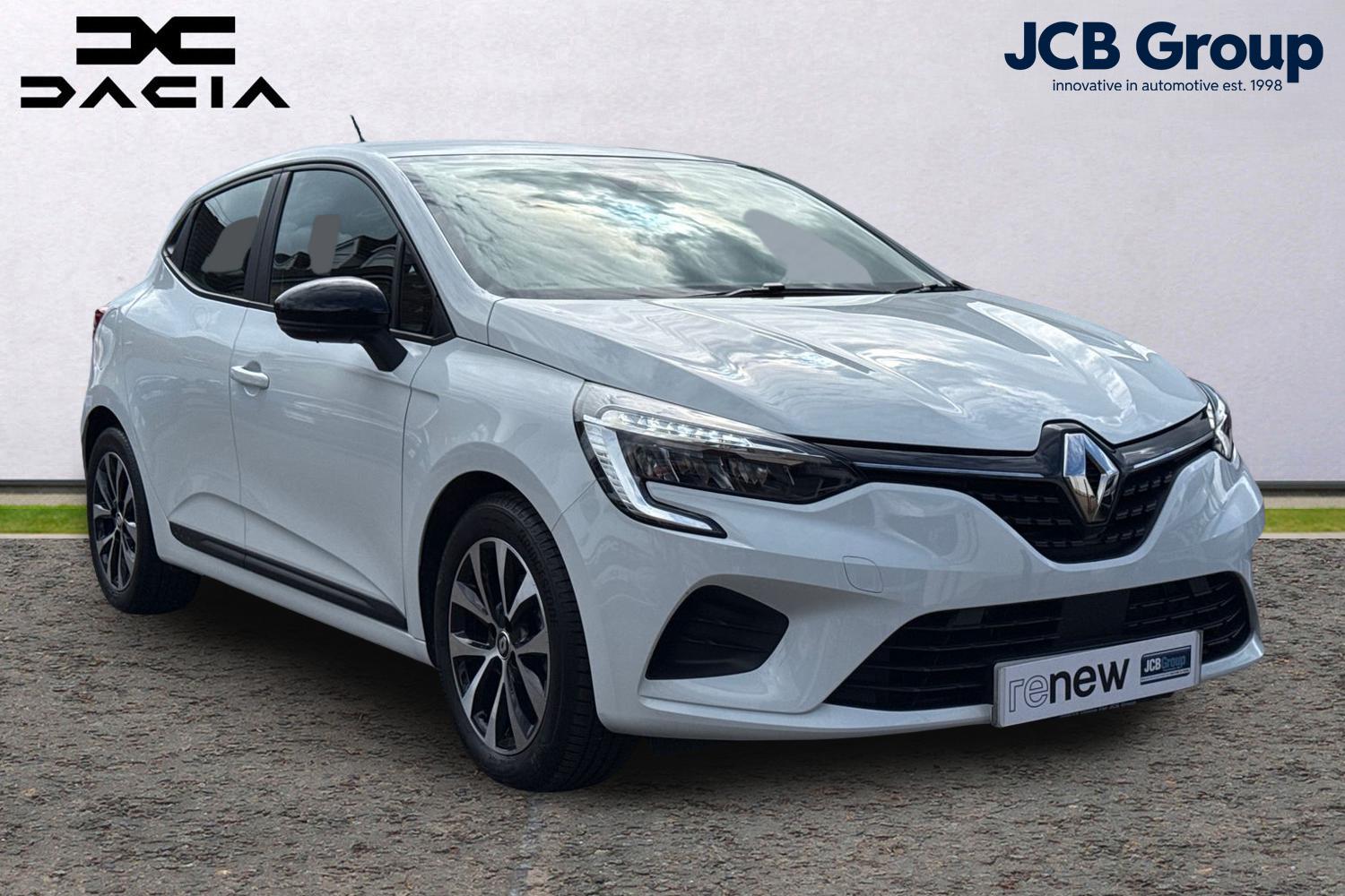 Main listing image - Renault Clio