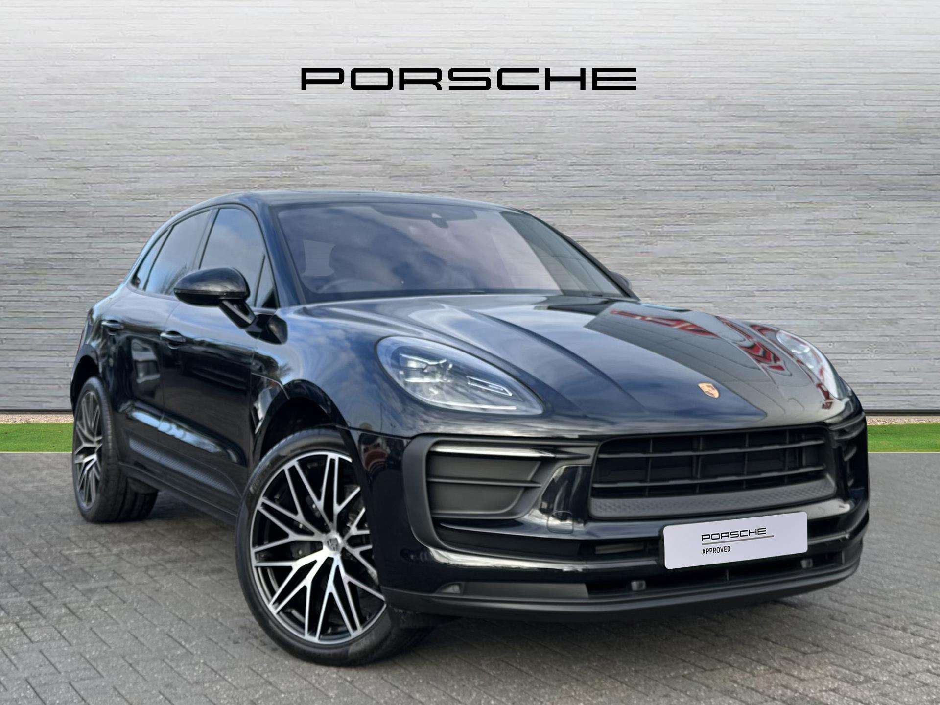 Main listing image - Porsche Macan