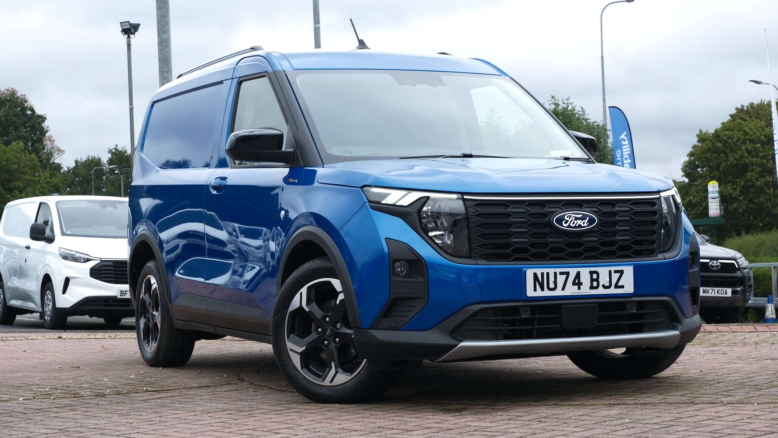 Main listing image - Ford Transit Courier
