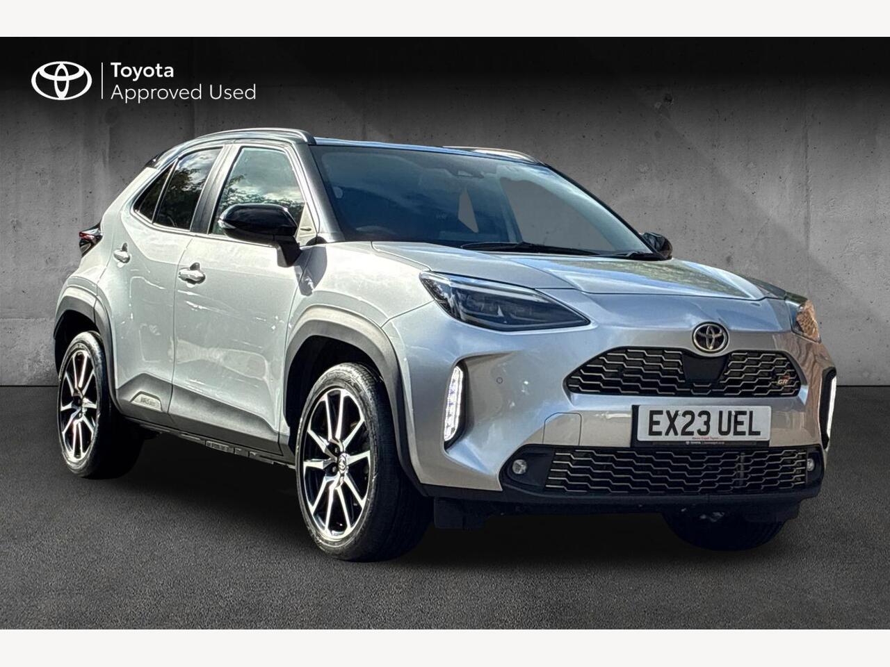 Main listing image - Toyota Yaris Cross