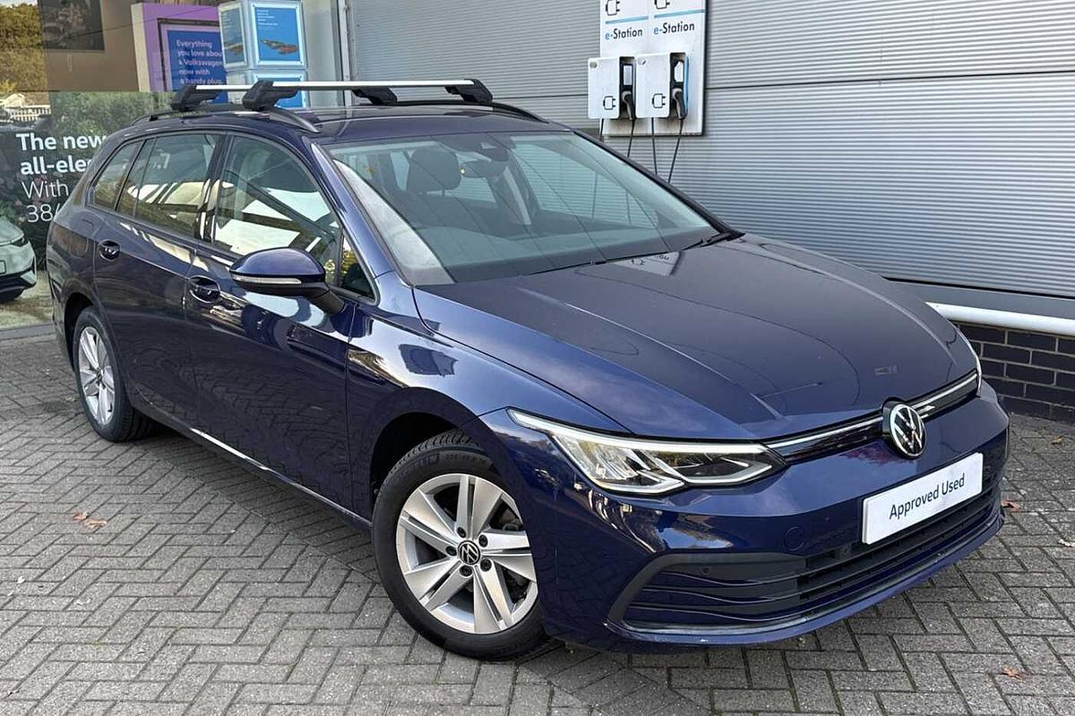 Main listing image - Volkswagen Golf Estate