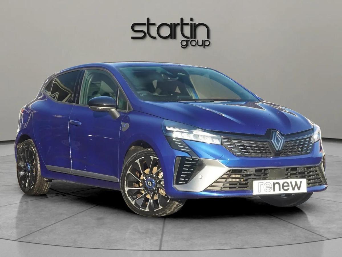 Main listing image - Renault Clio