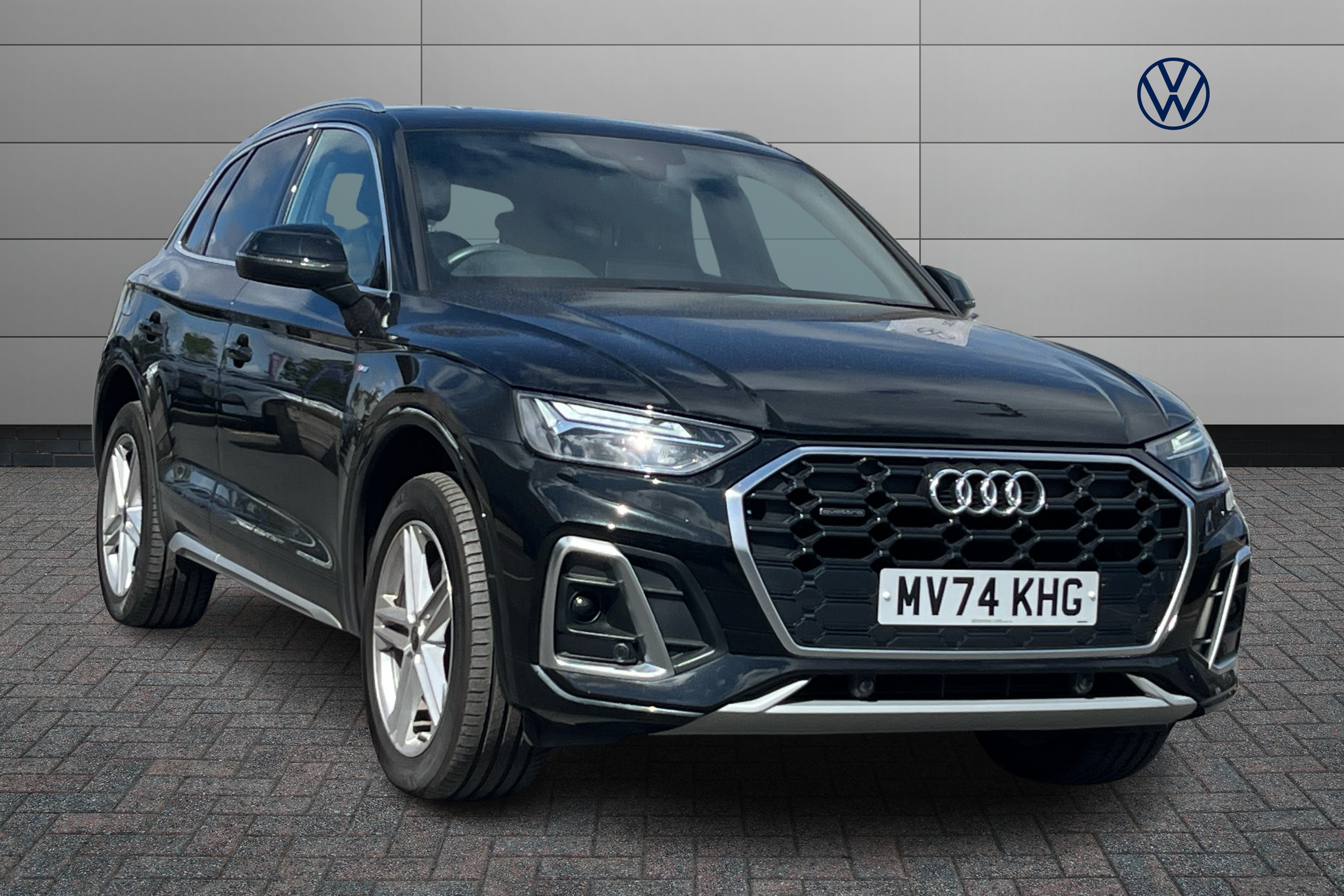 Main listing image - Audi Q5