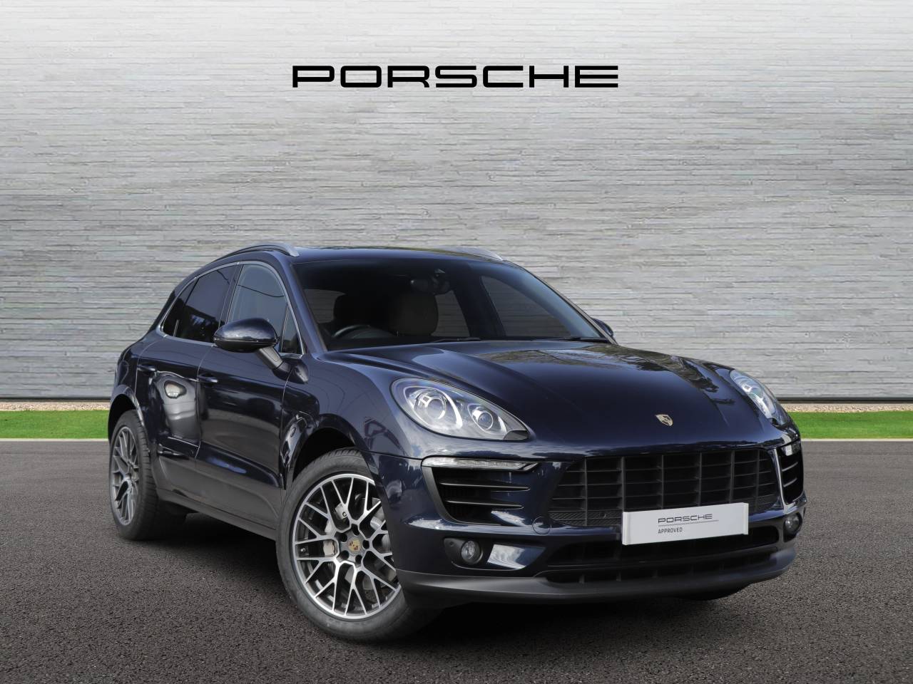 Main listing image - Porsche Macan