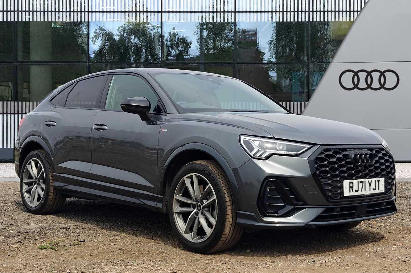 Main listing image - Audi Q3