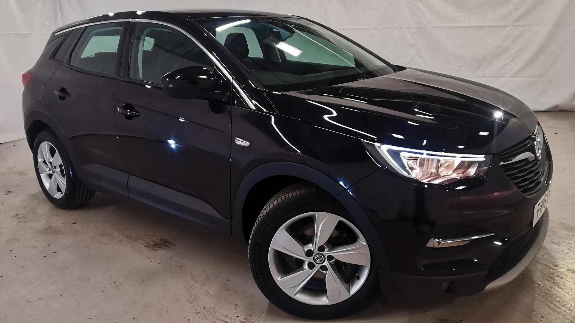 Main listing image - Vauxhall Grandland X