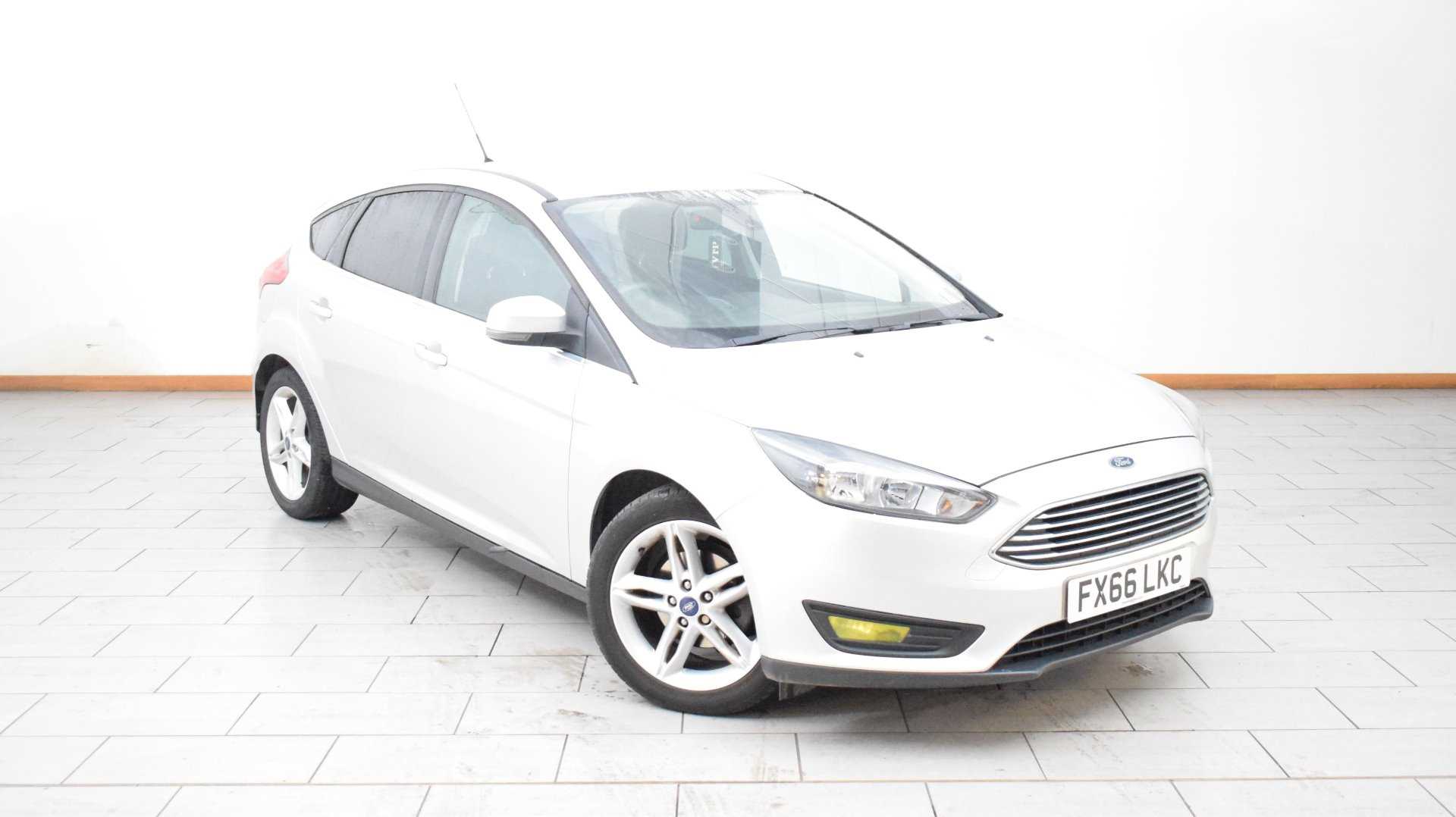 Main listing image - Ford Focus