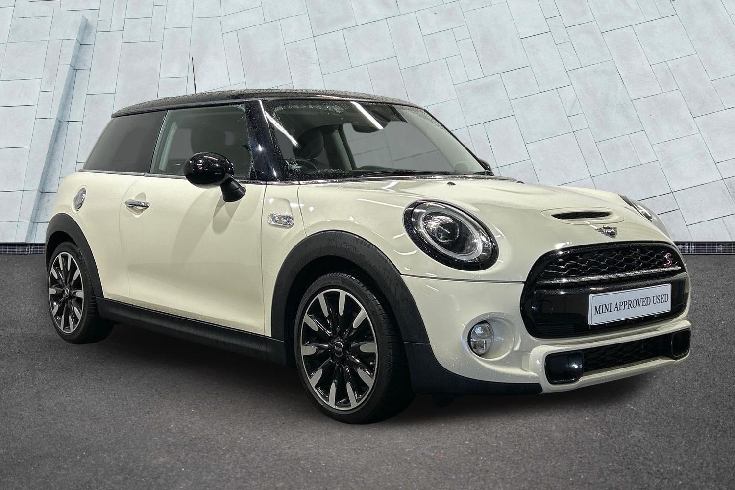 Main listing image - MINI Hatchback