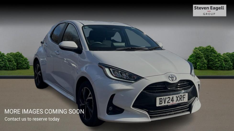 Main listing image - Toyota Yaris