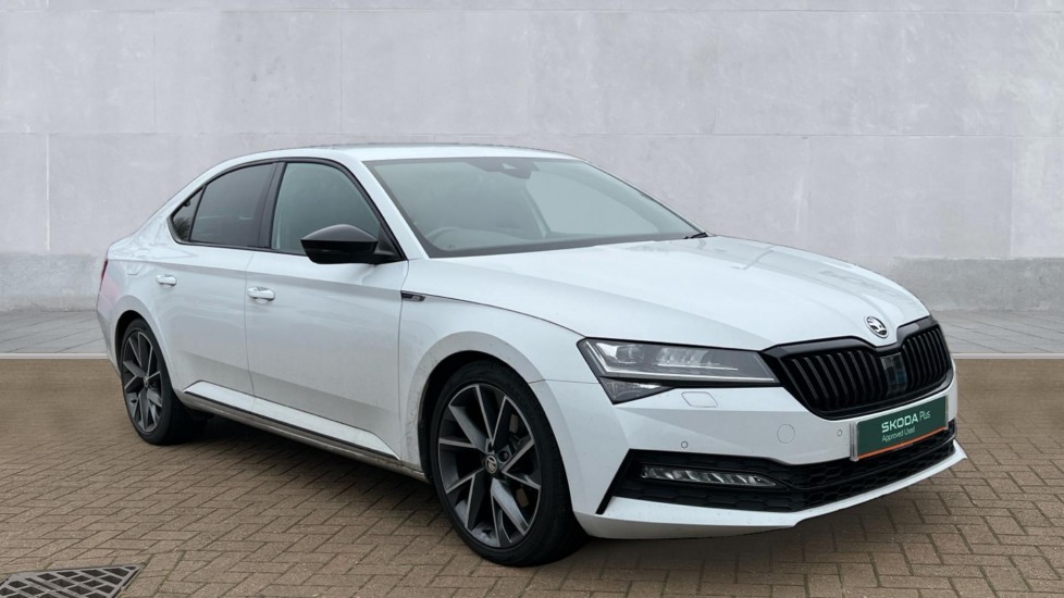 Main listing image - Skoda Superb