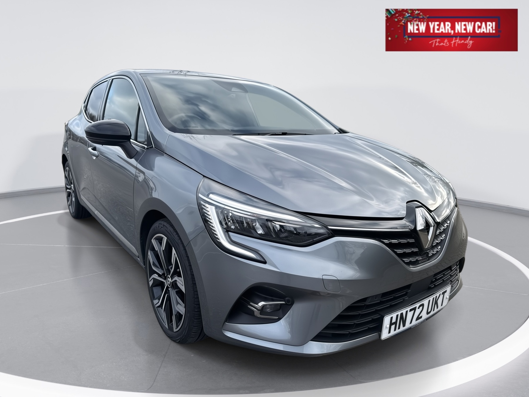 Main listing image - Renault Clio