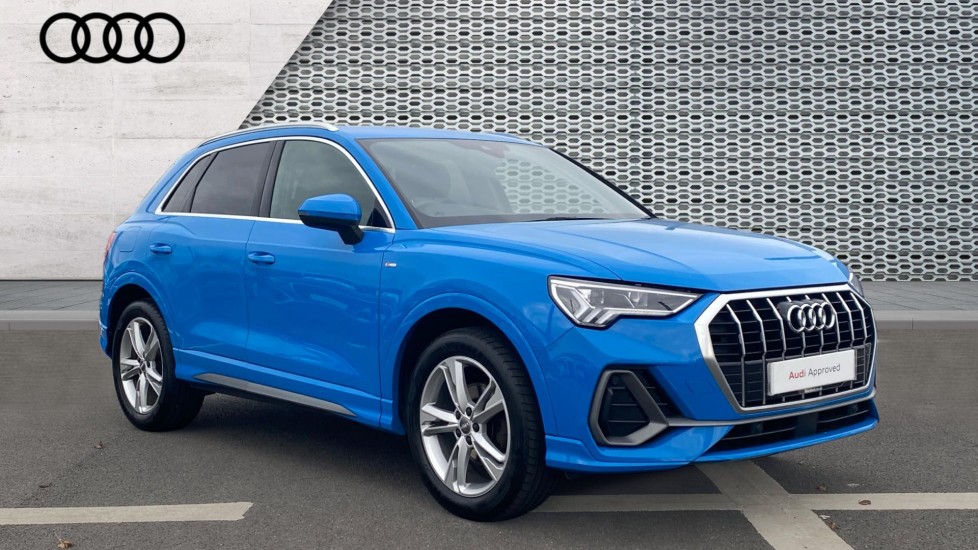 Main listing image - Audi Q3