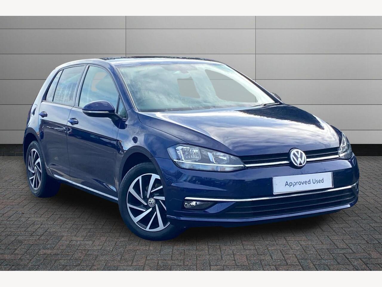 Main listing image - Volkswagen Golf