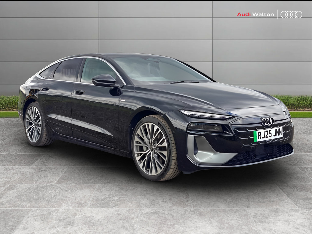 Main listing image - Audi A6