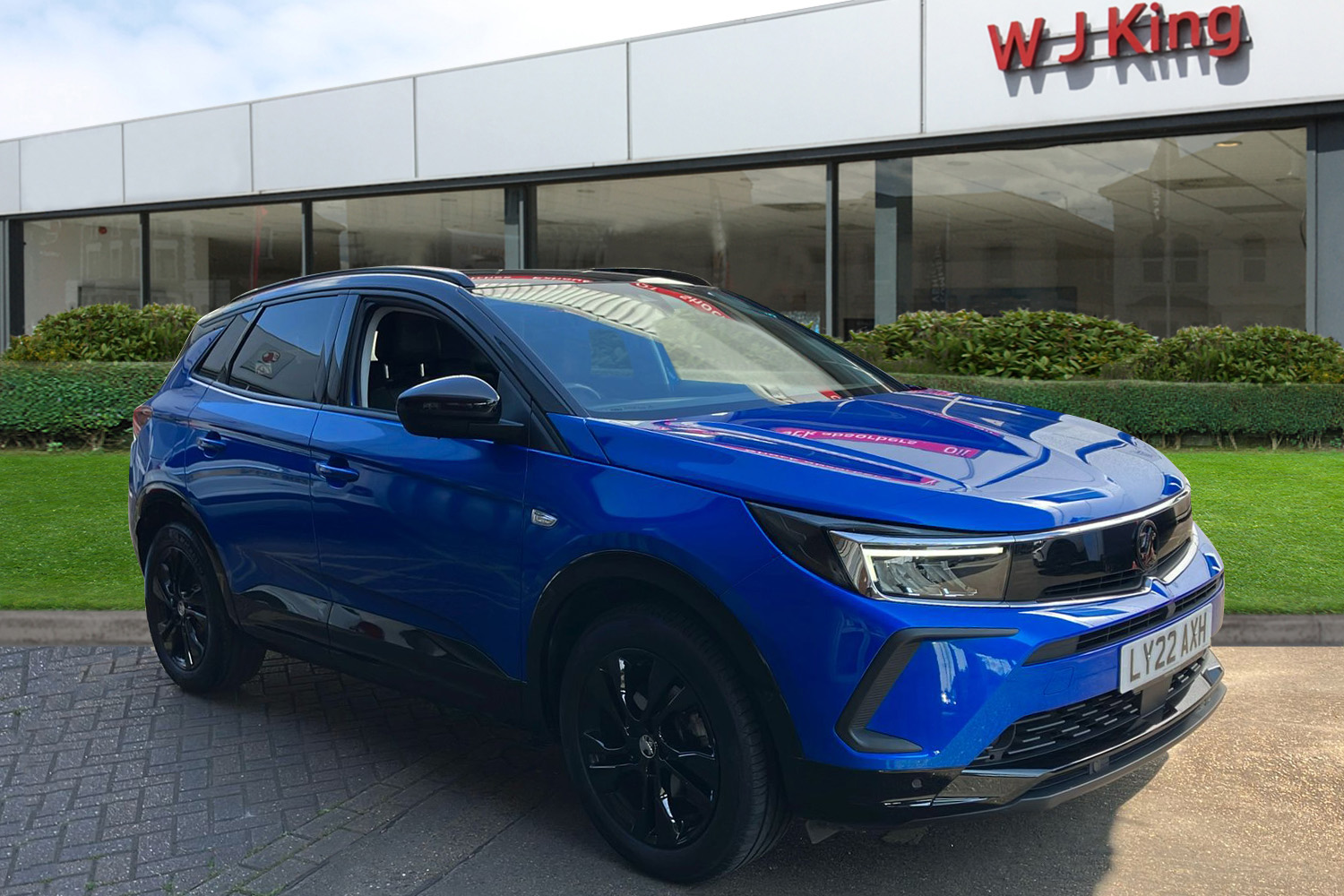 Main listing image - Vauxhall Grandland