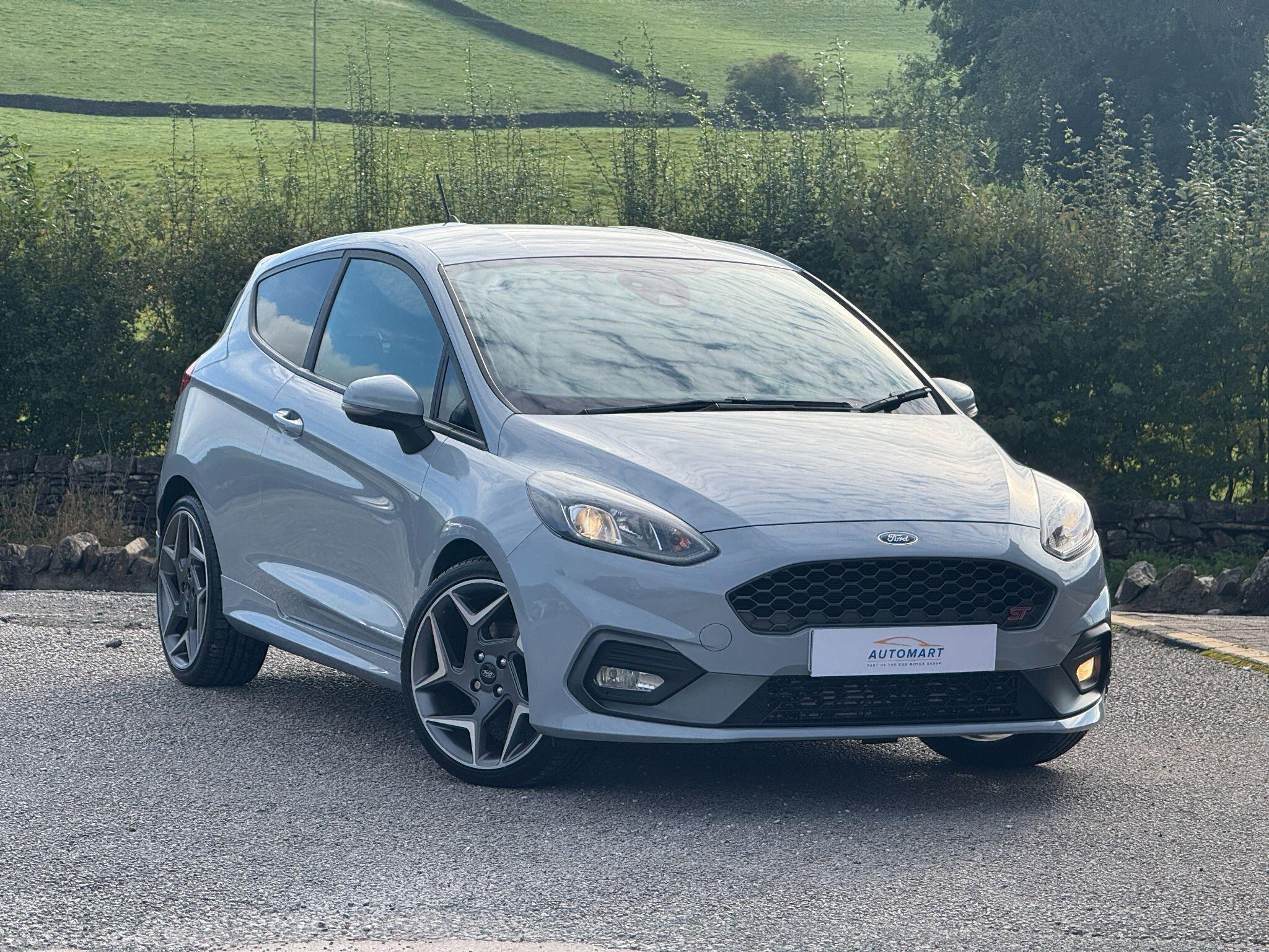 Main listing image - Ford Fiesta ST