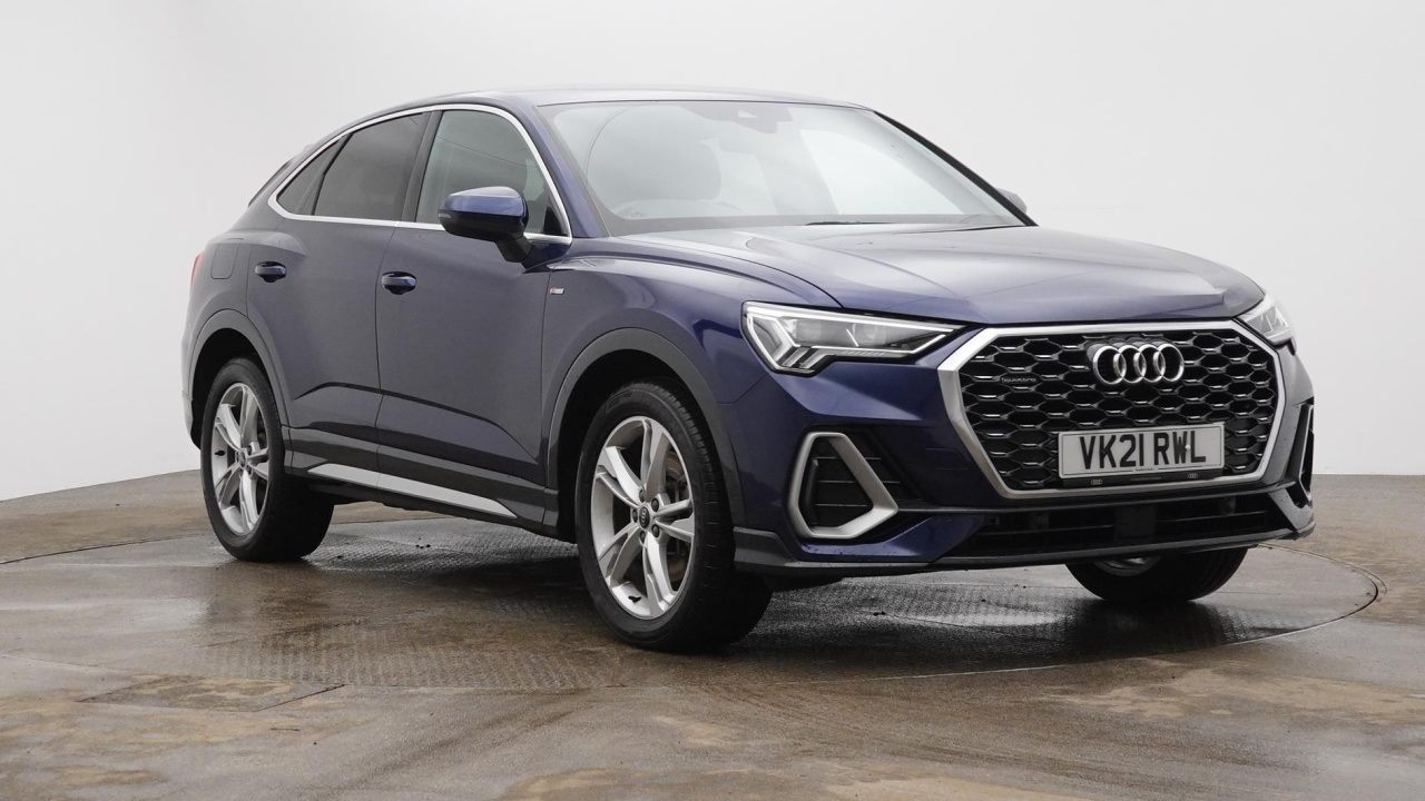 Main listing image - Audi Q3