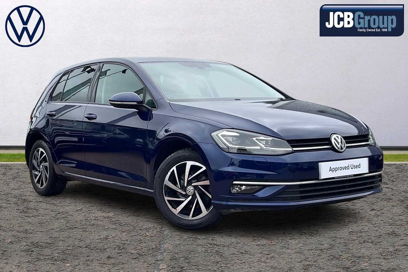 Main listing image - Volkswagen Golf