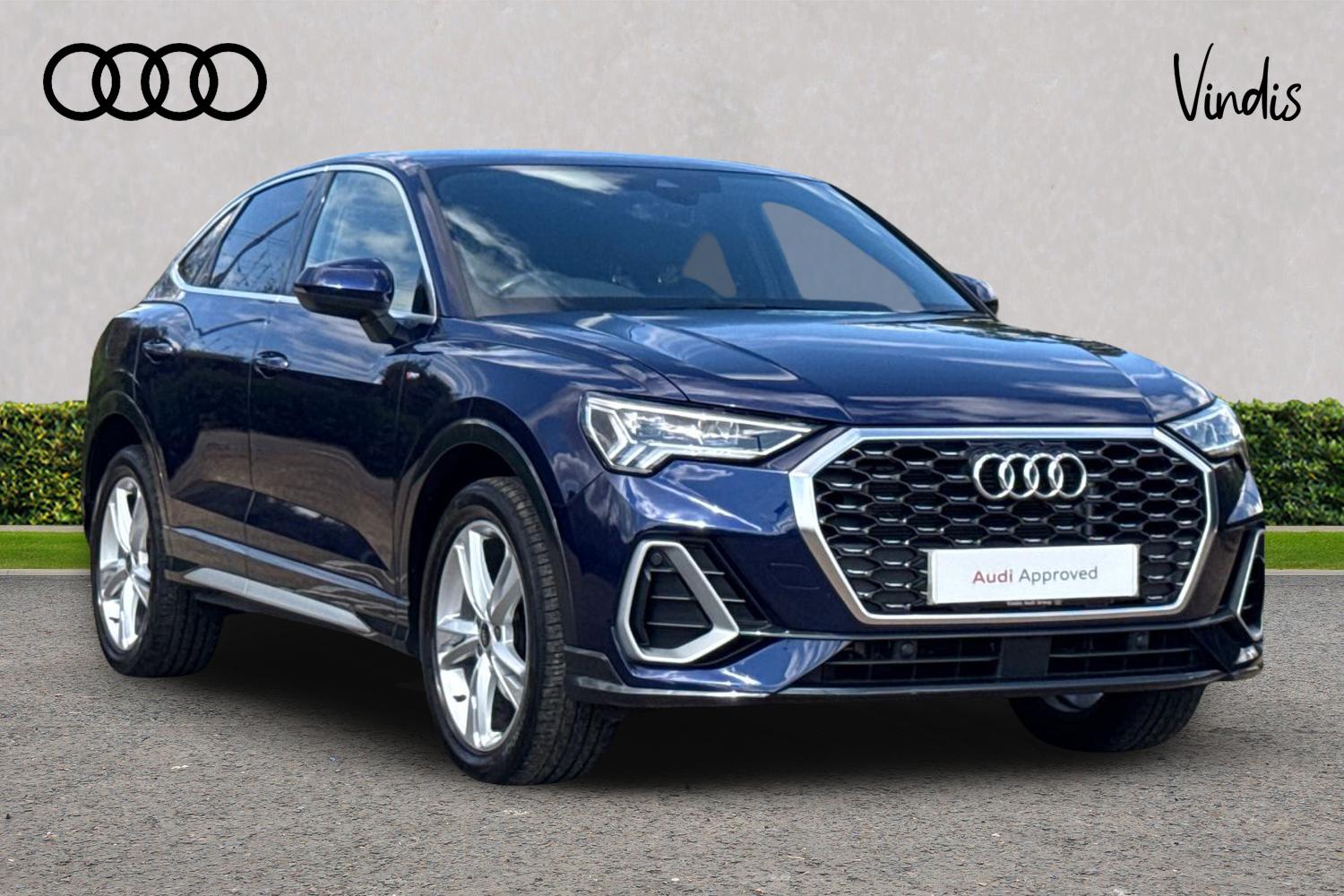 Main listing image - Audi Q3