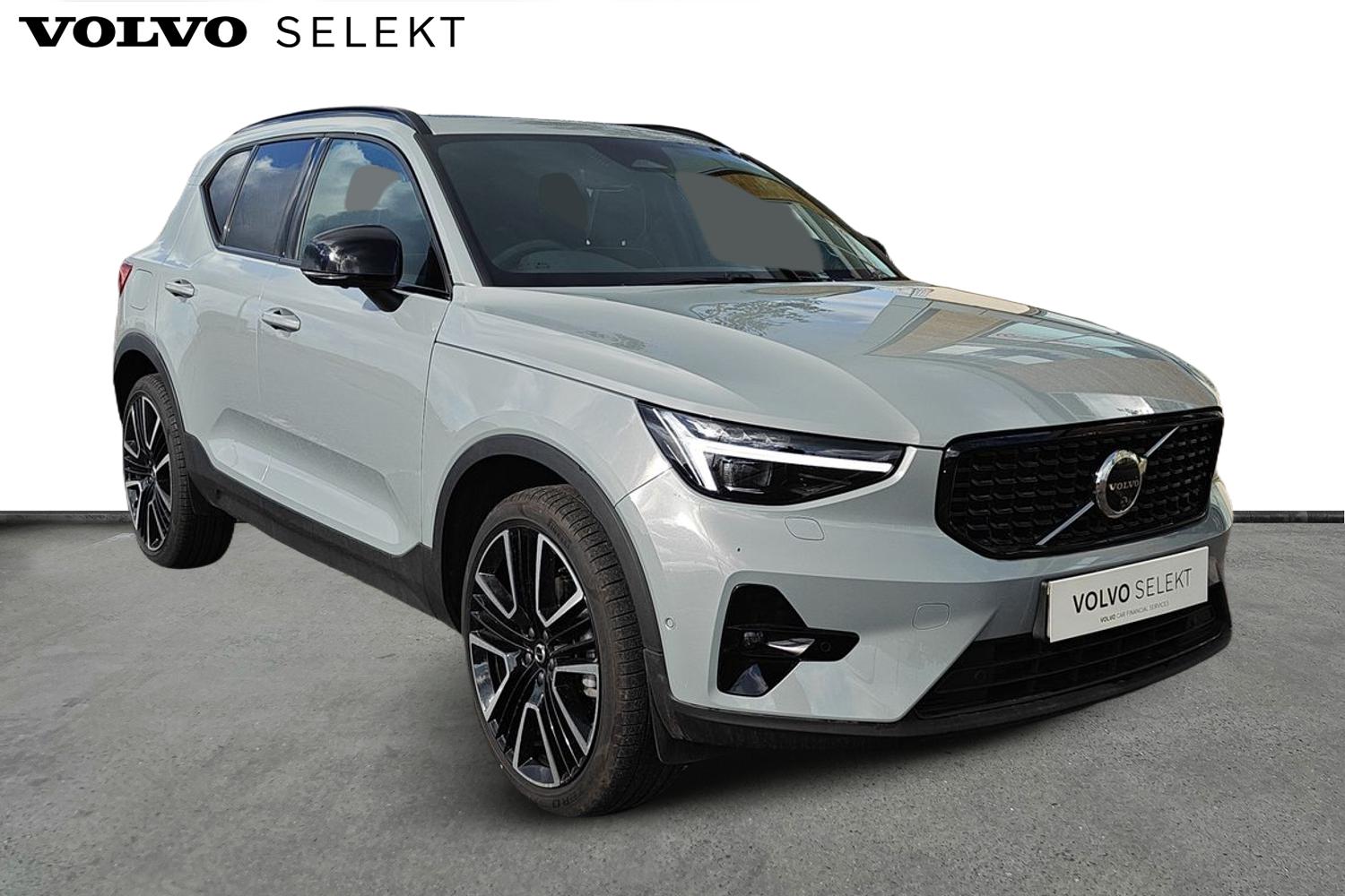 Main listing image - Volvo XC40