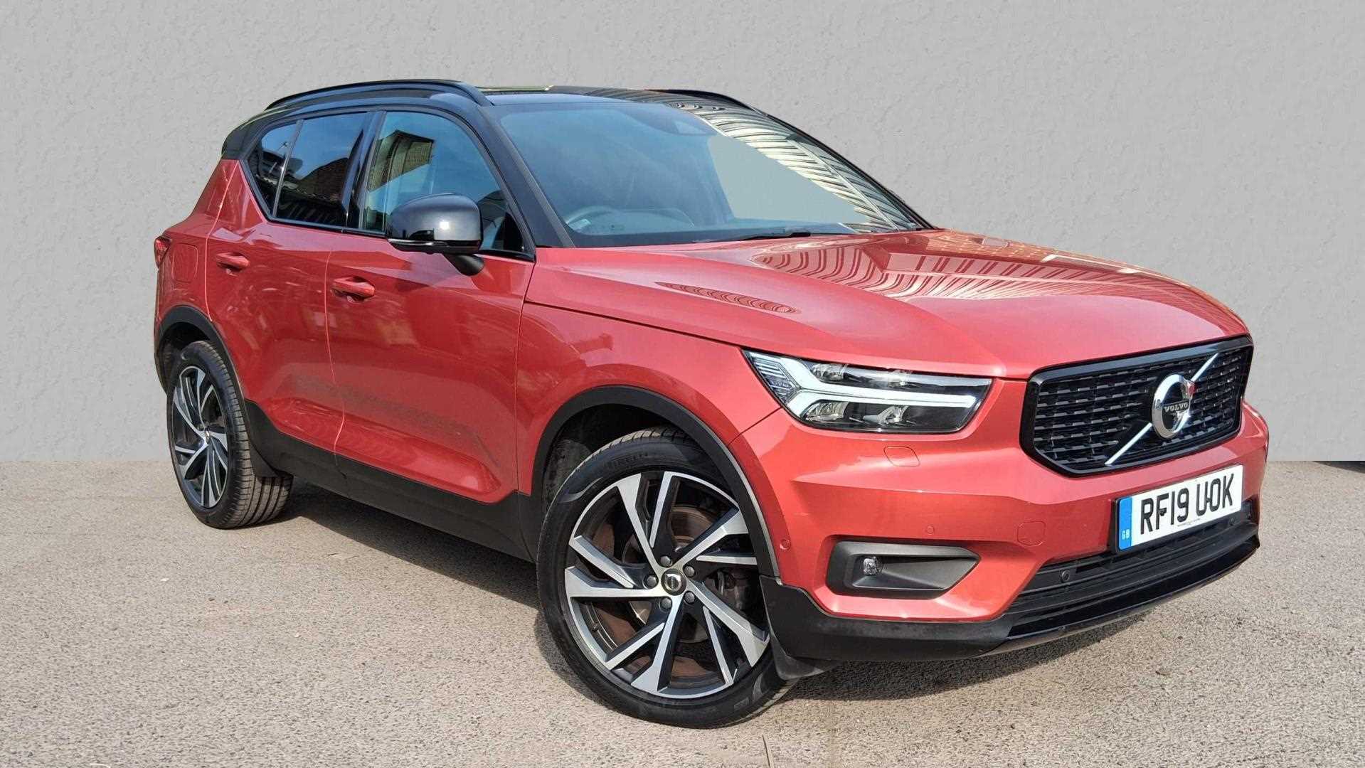 Main listing image - Volvo XC40