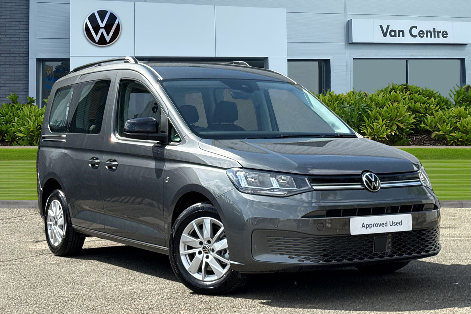 Main listing image - Volkswagen Caddy Life