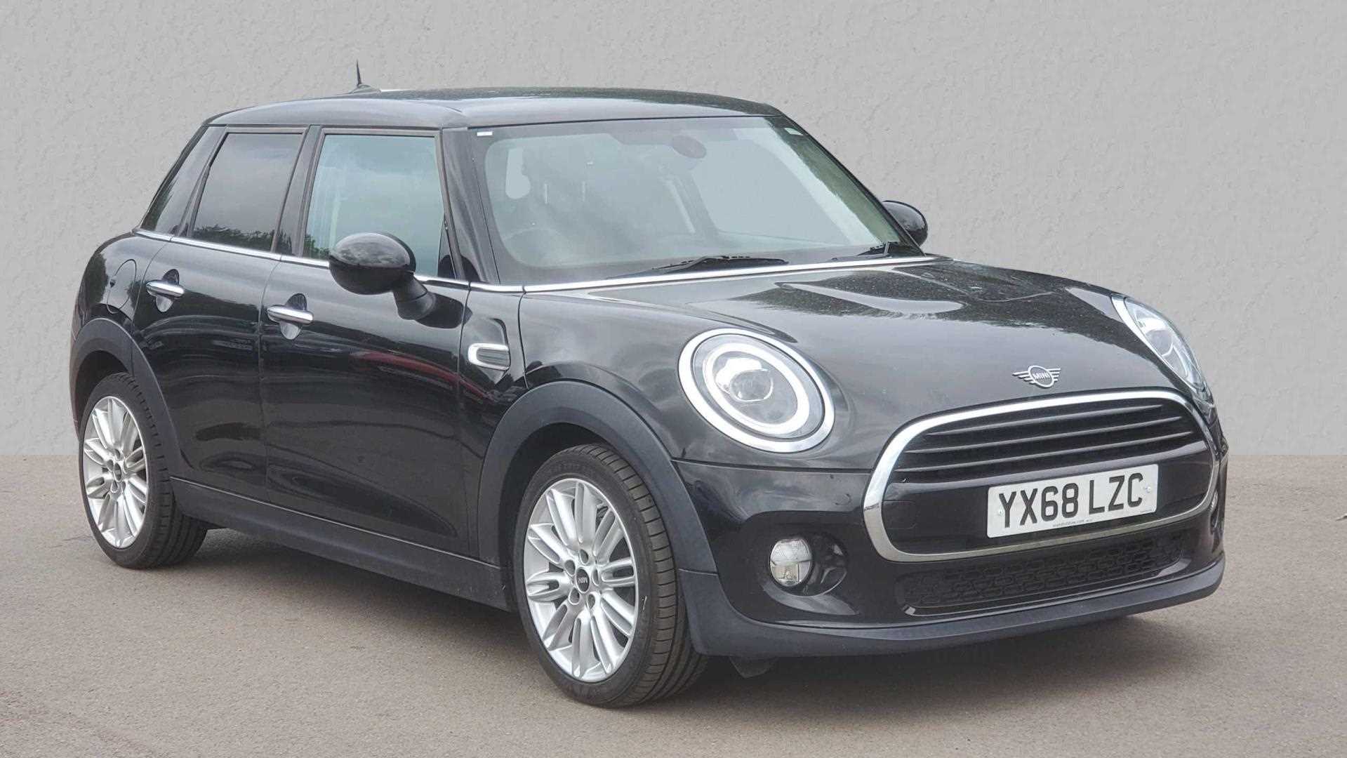 Main listing image - MINI Hatchback 5dr