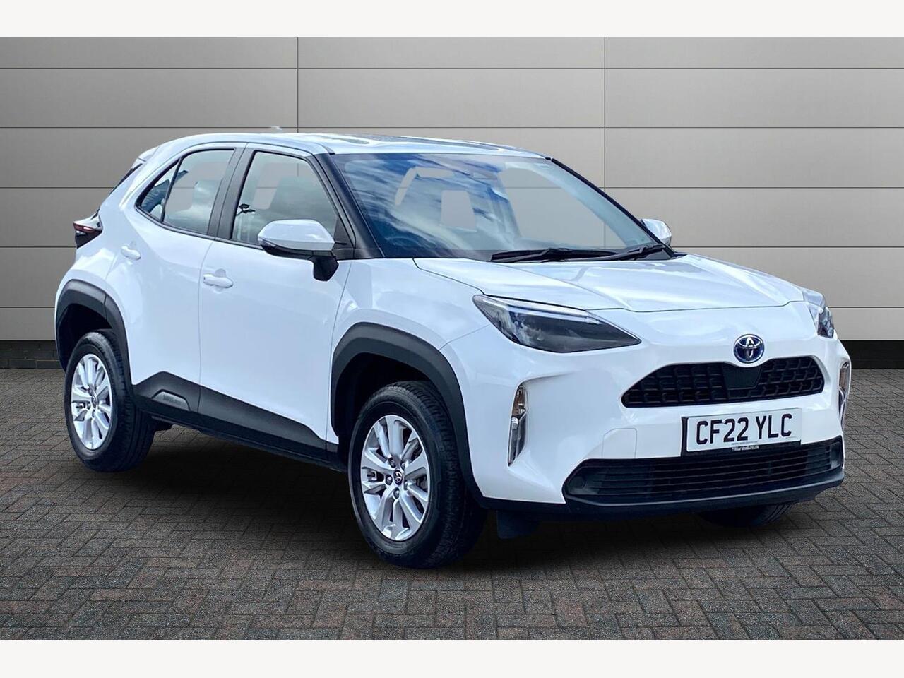 Main listing image - Toyota Yaris Cross