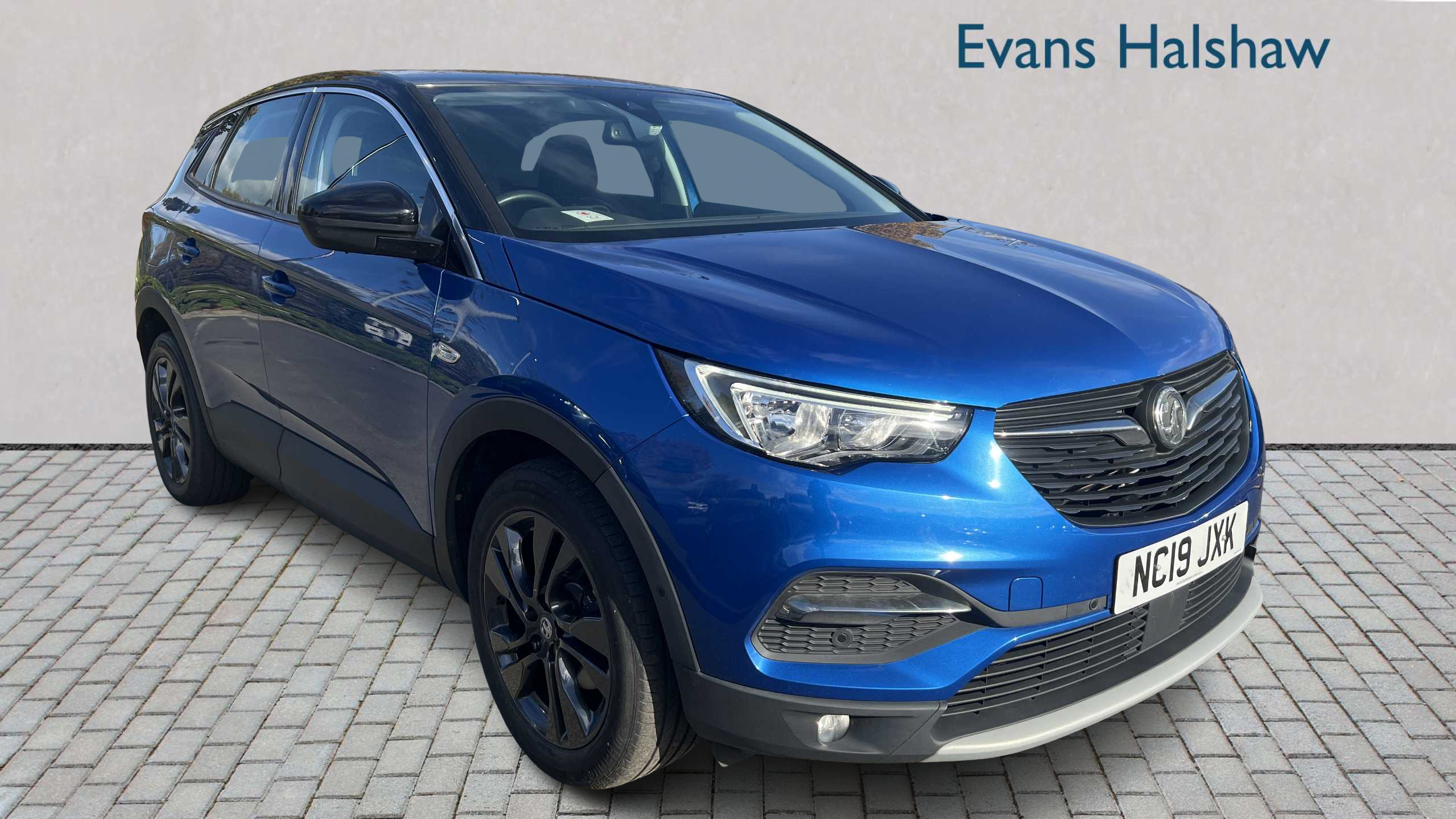Main listing image - Vauxhall Grandland X