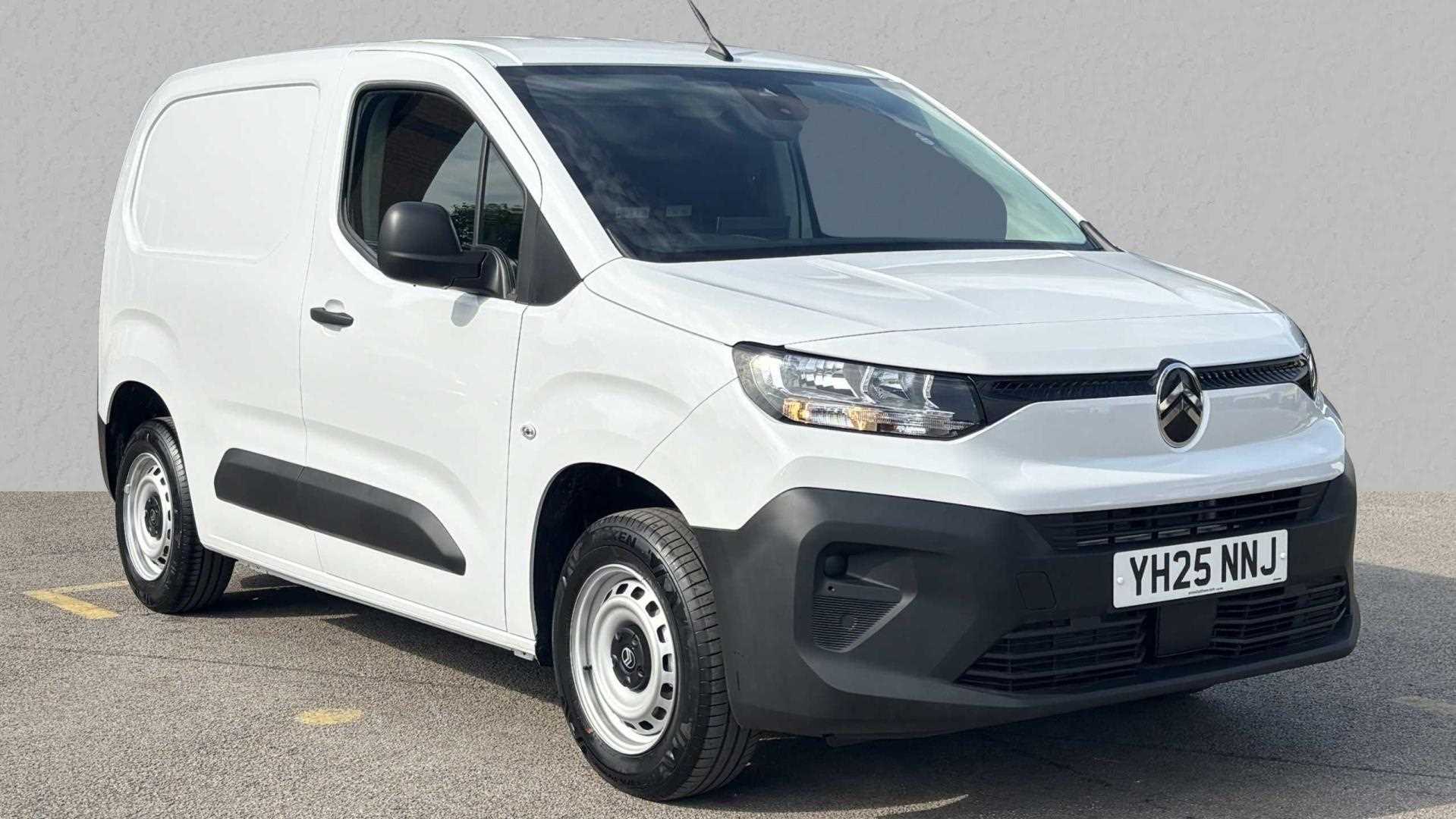 Main listing image - Citroen Berlingo Van