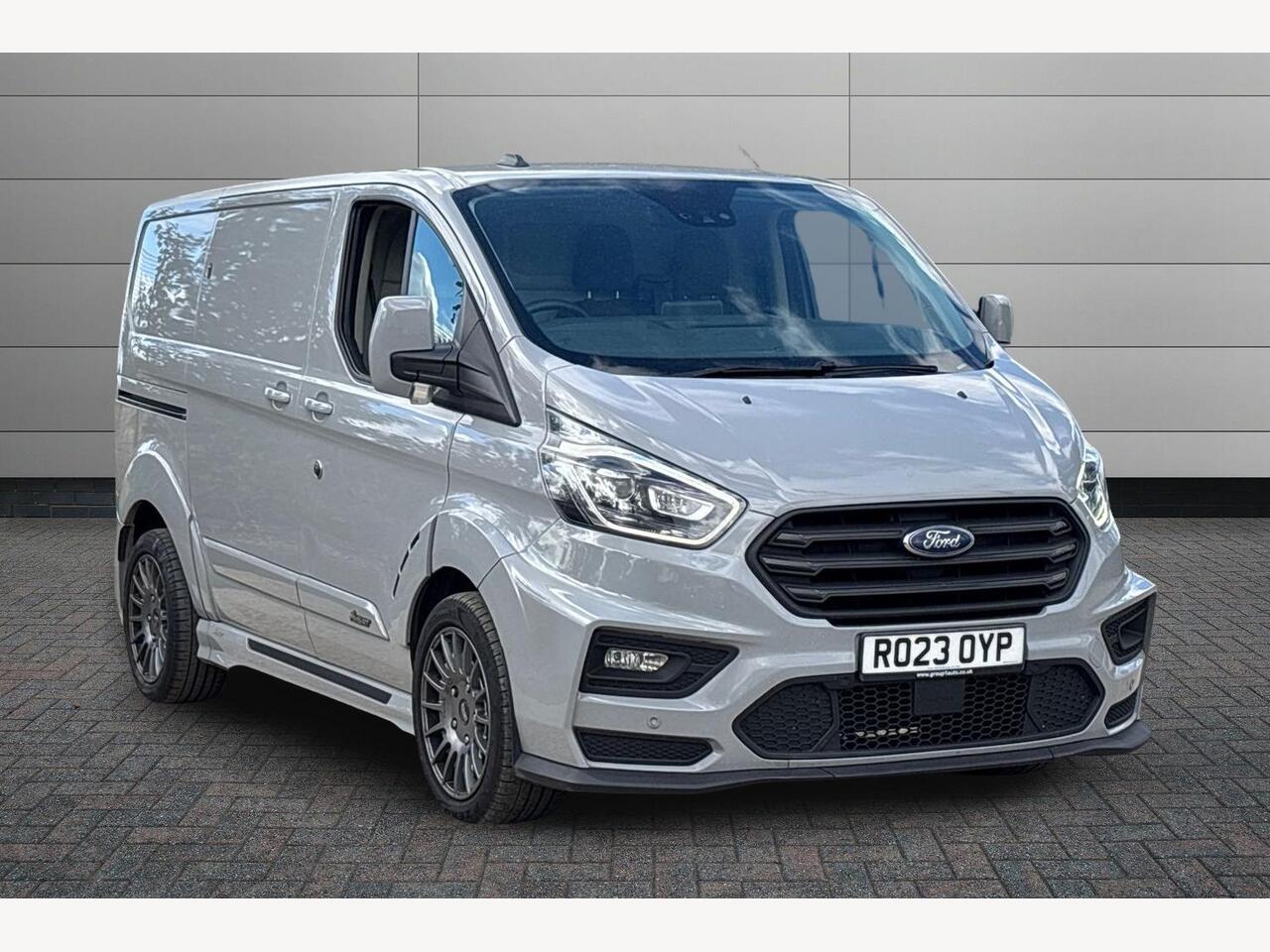 Main listing image - Ford Transit Custom