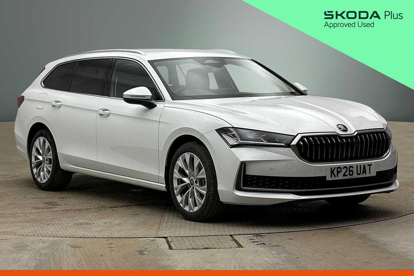 Main listing image - Skoda Superb